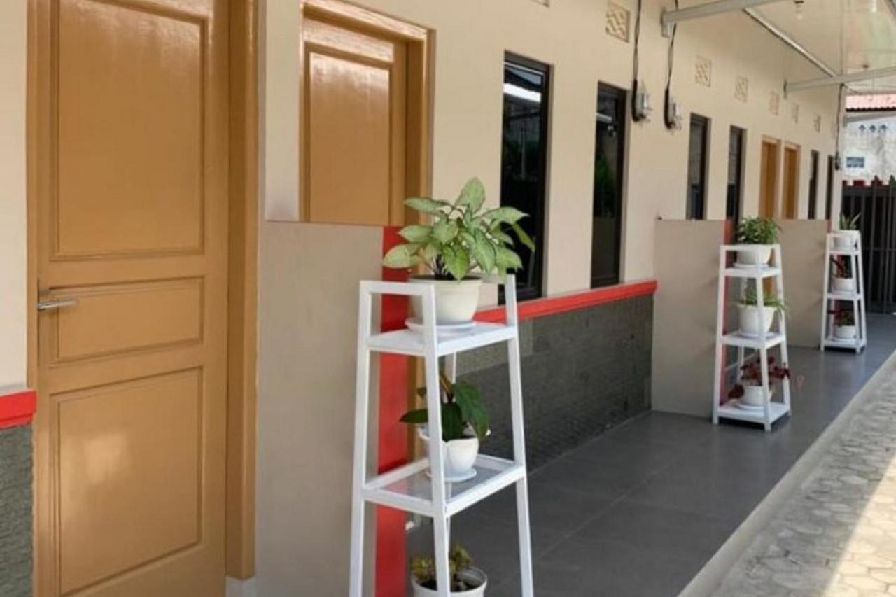 Reddoorz Syariah Near Hajimena Lampung Otel Bandar Lampung Dış mekan fotoğraf